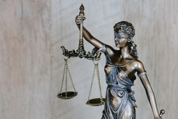 Legal Ravoqen